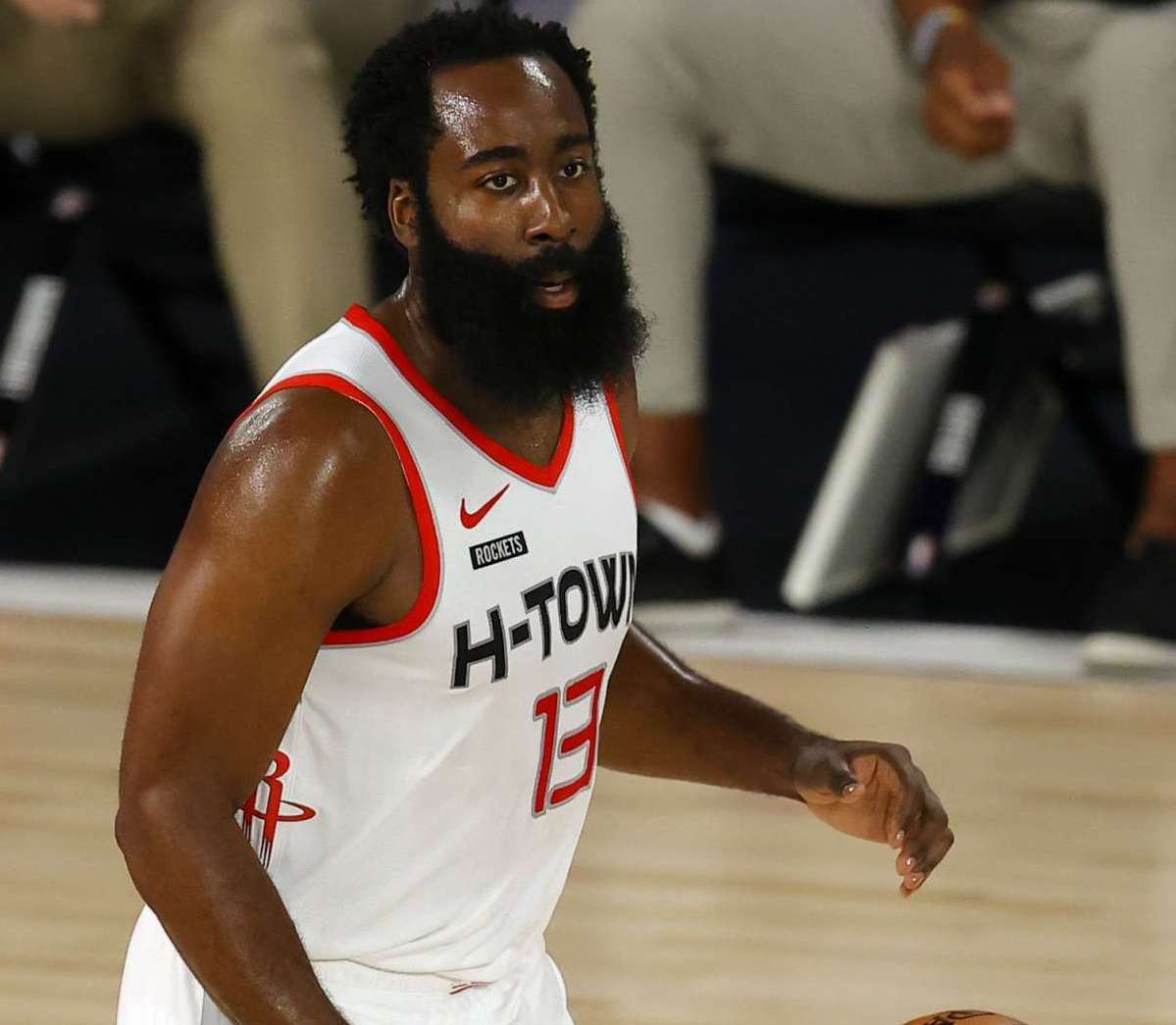 而威尼斯则 而威尼斯则