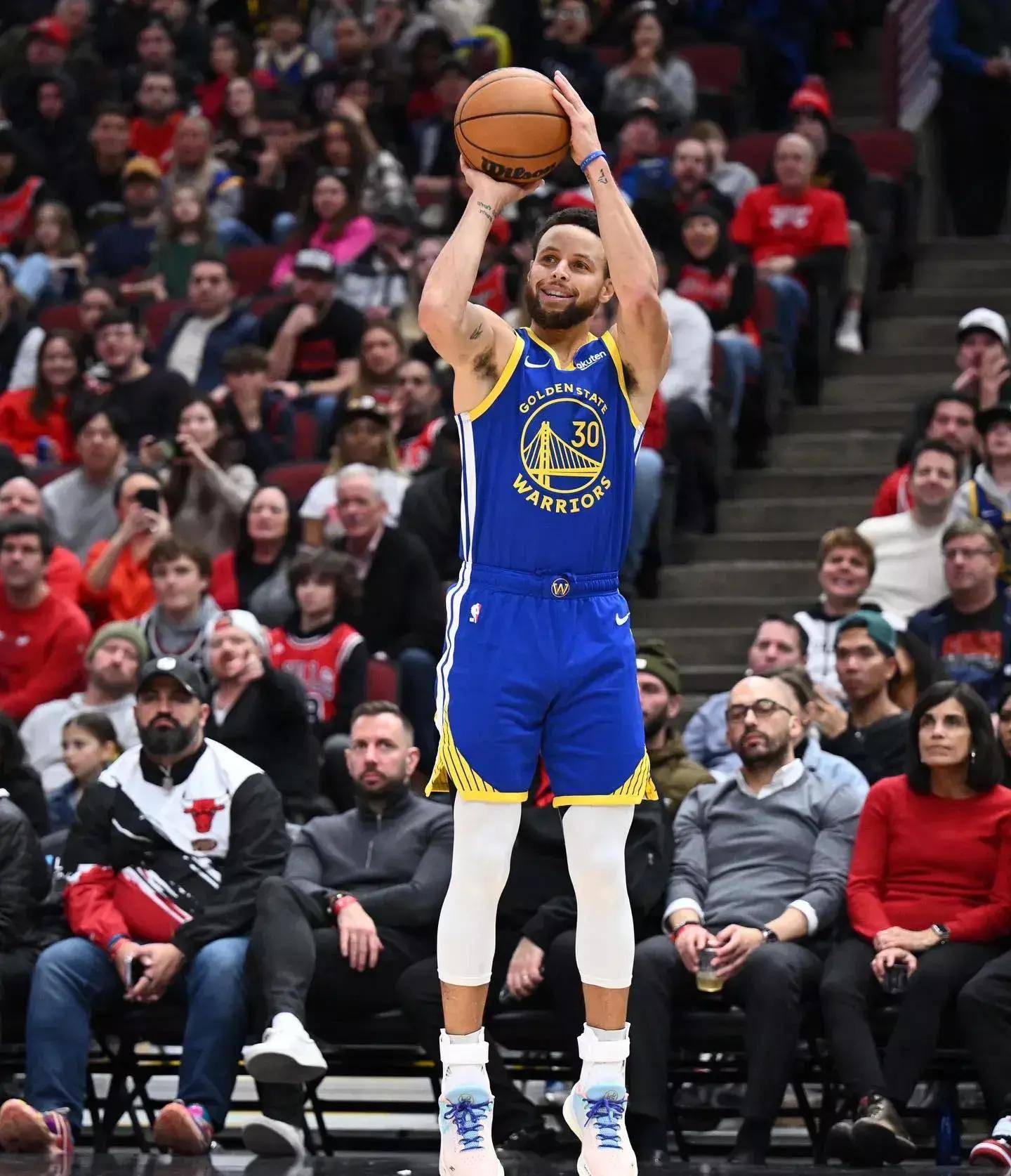 中国足球的 中国足球的