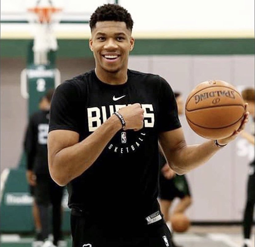 詹姆斯的尊 詹姆斯的尊