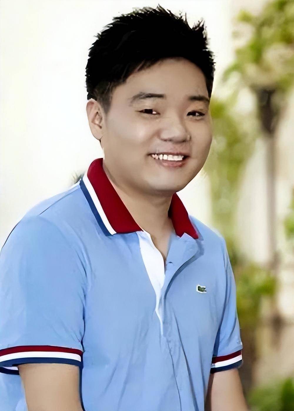 边后卫身后